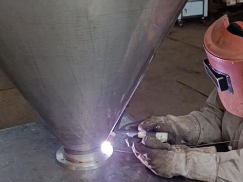 1673048998126126.jpg 不銹鋼焊接600800.jpg